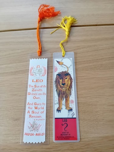 Pair leo zodiac sign - of,